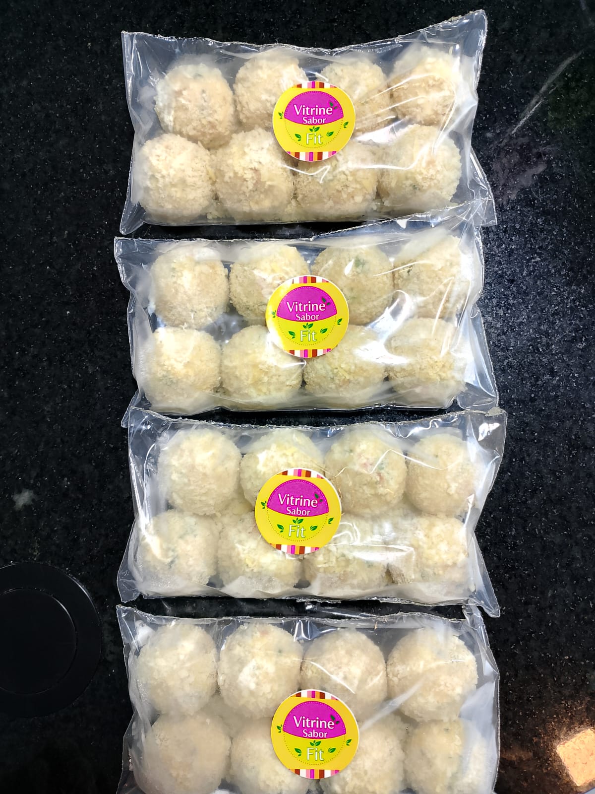 Embalagens de salgados fit congelados da Vitrine Sabor Fit